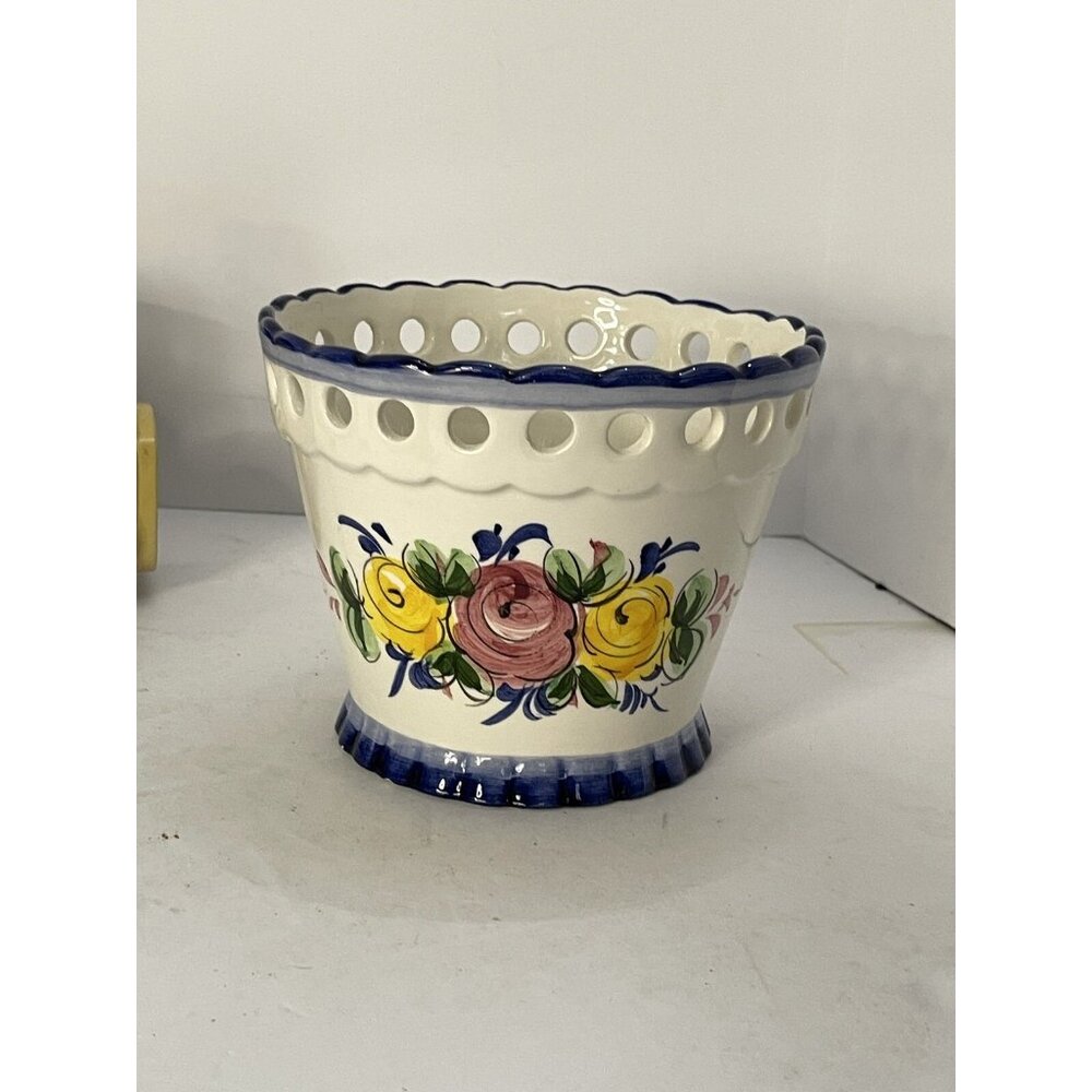 VTG Vestal Alcobaca Portugal Hand Painted Reticulated Ceramic Bowl #1492